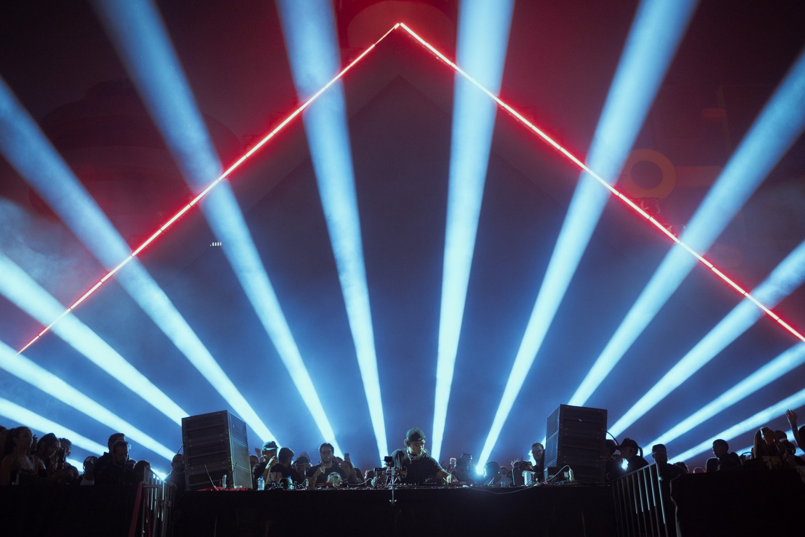 Abstract Festival — palco e experiência